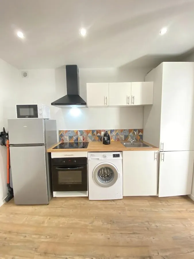 Appartement T2 St Jean 4 personnes clim wifi terrasse à Toulon