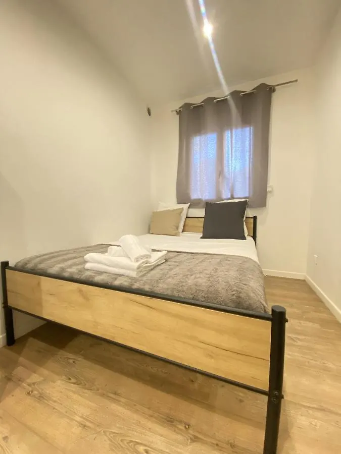 Appartement T2 St Jean 4 personnes clim wifi terrasse à Toulon 0*,