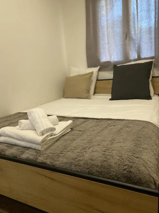 Appartement T2 St Jean 4 personnes clim wifi terrasse à Toulon
